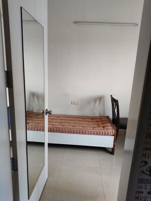 Bedroom in 2.5 BHK Apartment at Amanora Trendy Homes, Hadapsar – for Rent