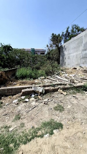  Plot For Sale in Gomti Nagar
