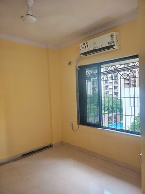 Room in 1 BHK Apartment at Nandanvan Apartment, Thane West – for Rent