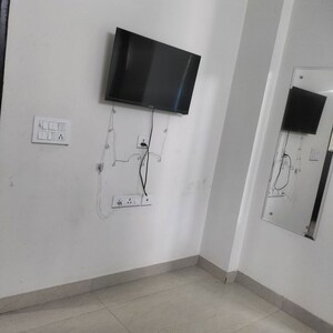 Room in 1 RK Independent House at Sector 53 – for Rent