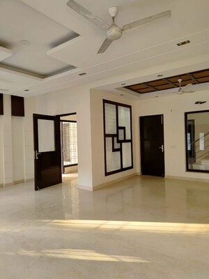Building Lobby in 3 BHK Builder Floor at NKV Golden Avenue, Sohna Sector 35 – for Rent