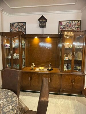 Living Room in 3 BHK Apartment at Lajpat Nagar – for Rent