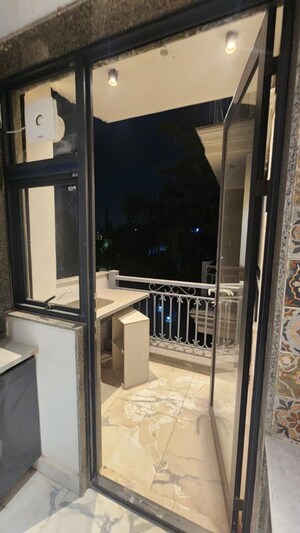 Balcony in 4 BHK Builder Floor at Sector 15 – for Rent