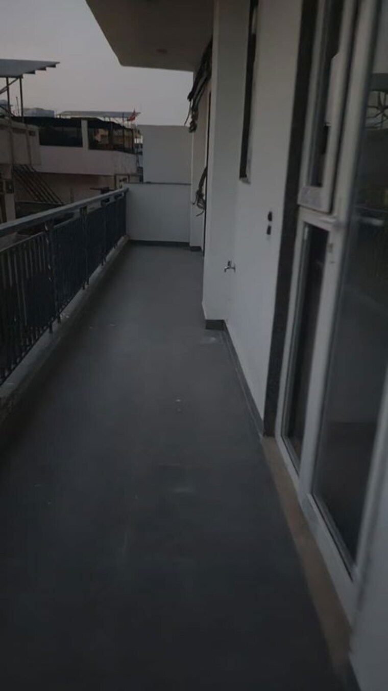Balcony, sector 15 4 Bedroom 2500 Sq.Ft. Builder Floor In Sector 15 Gurgaon 10464904