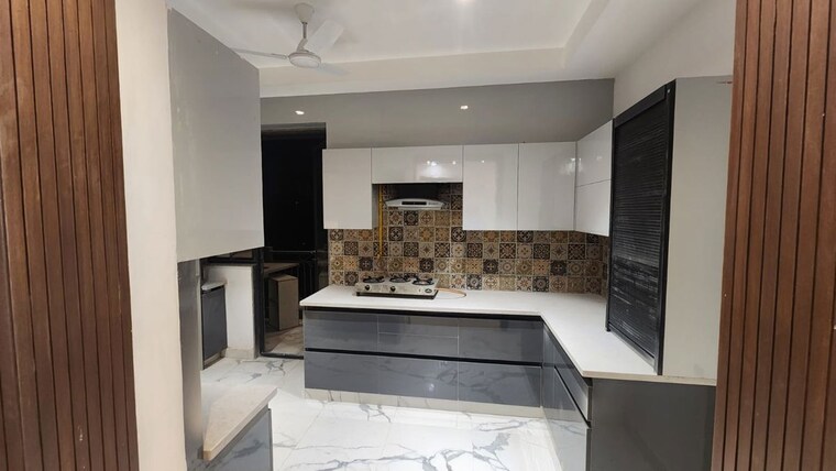 Kitchen, sector 15 4 Bedroom 2500 Sq.Ft. Builder Floor In Sector 15 Gurgaon 10464904