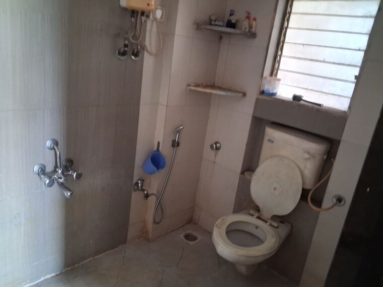 Bathroom, om-balaji-heights 2 Bedroom 680 Sq.Ft. Apartment In Mira Road Thane 10464911