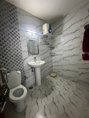 Bathroom in 3 BHK Apartment at Hope Apartments, Sector 15 – for Rent
