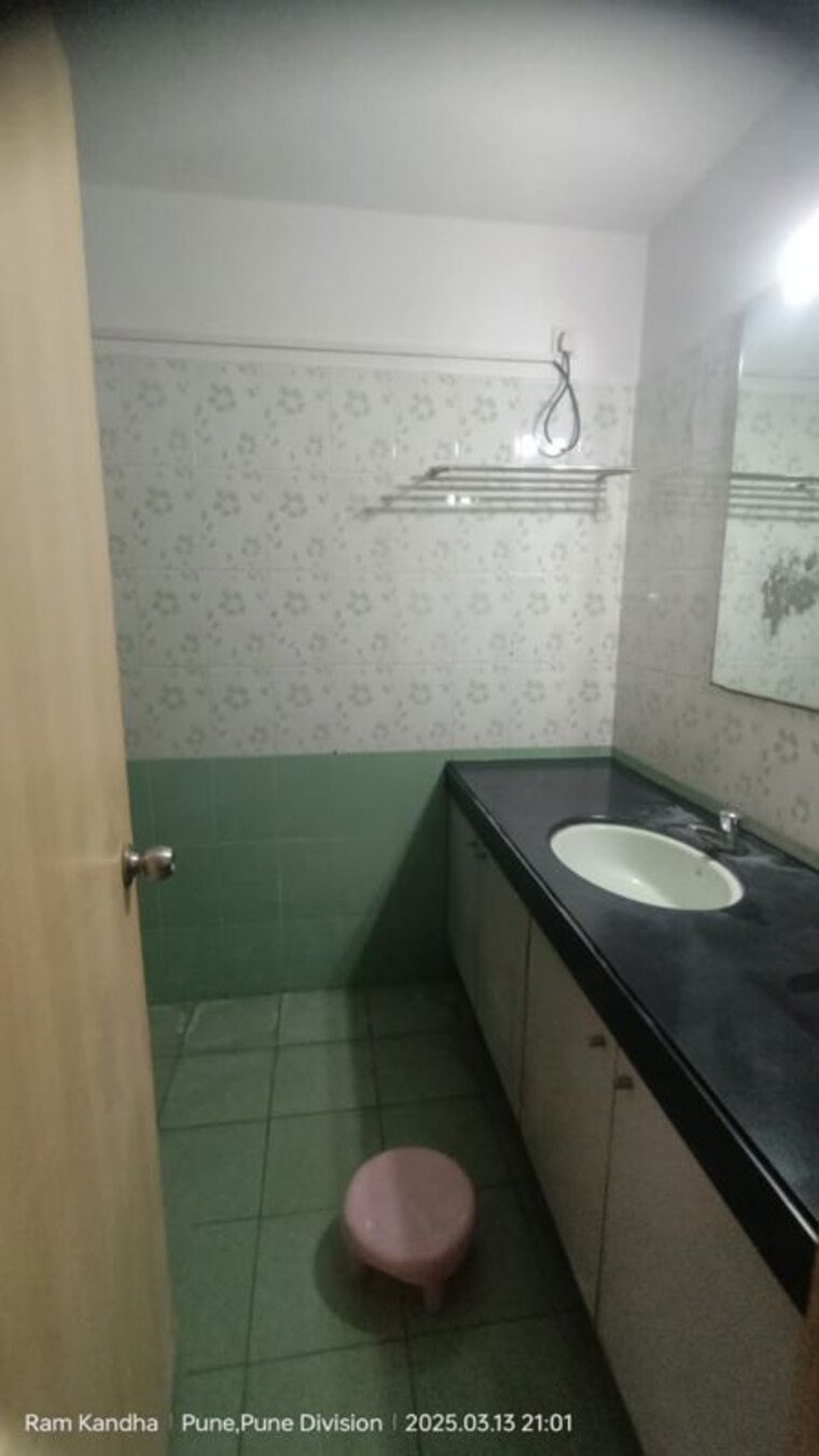 Bathroom, pashan 3 Bedroom 1500 Sq.Ft. Apartment In Pashan Pune 10464965