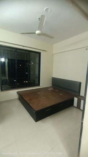 Room in 3 BHK Apartment at Pashan – for Rent
