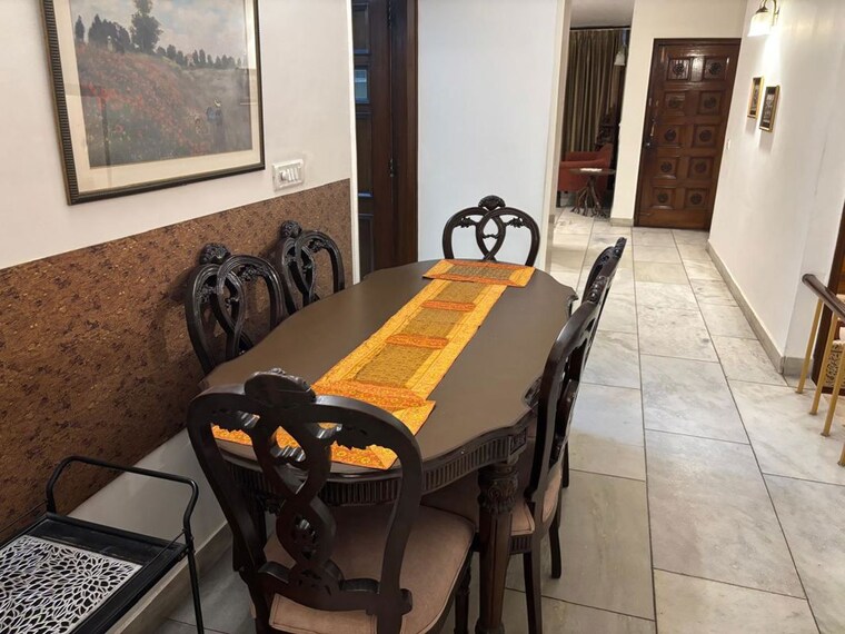 Team Area, east of kailash 2 Bedroom 150 Sq.Yd. Builder Floor In East Of Kailash Delhi 10464989