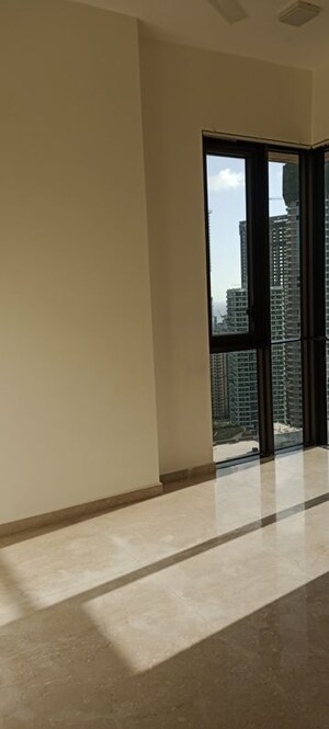 2.5 BHK Apartment For Rent in Lodha The Park Side, Worli