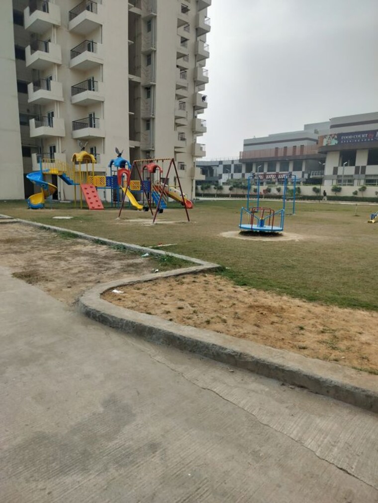  Parking, pivotal-99-marina-bay 2 Bedroom 580 Sq.Ft. Apartment In Sector 99 Gurgaon 10465031