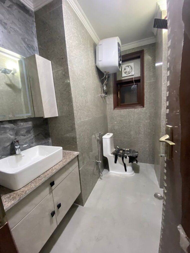 Bathroom, saket 2 Bedroom 1050 Sq.Ft. Apartment In Saket Delhi 10465047