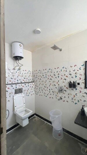 Bathroom in 1 BHK Apartment at Saket – for Rent