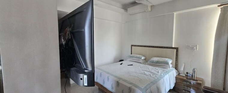 Bedroom, summer-queen 3 Bedroom 1100 Sq.Ft. Apartment In Santacruz West Mumbai 10465089