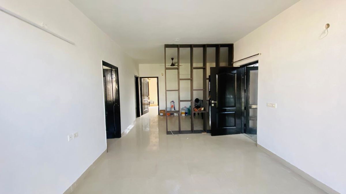 3 BHK 1640 Sq.Ft. Builder Floor in Omaxe Silver Birch