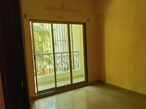 Room in 1 BHK Apartment at Wadhwa Heights, Kalyan West – for Rent