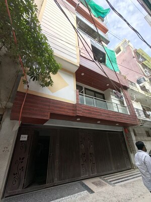 3 BHK Builder Floor For Sale in Chattarpur