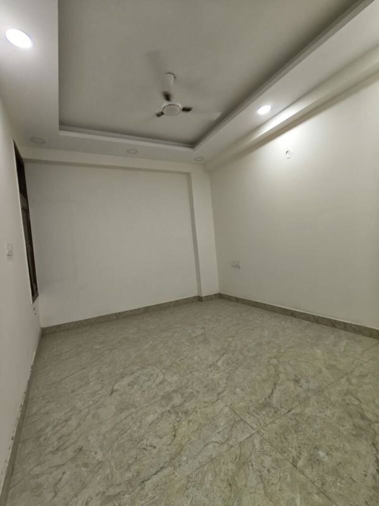 Room, chattarpur 3 Bedroom 125 Sq.Yd. Builder Floor In Chattarpur Delhi 10465175