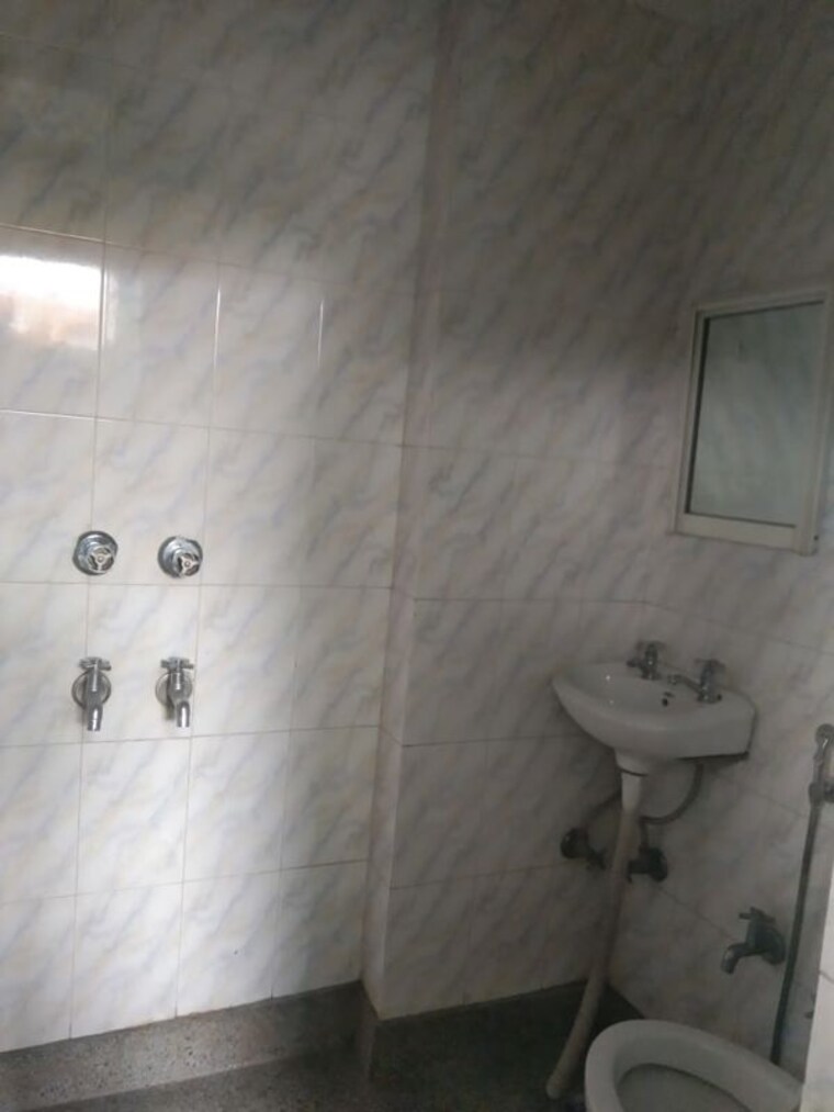 Bathroom, mehrauli 1 Bedroom 500 Sq.Ft. Builder Floor In Mehrauli Delhi 10465187