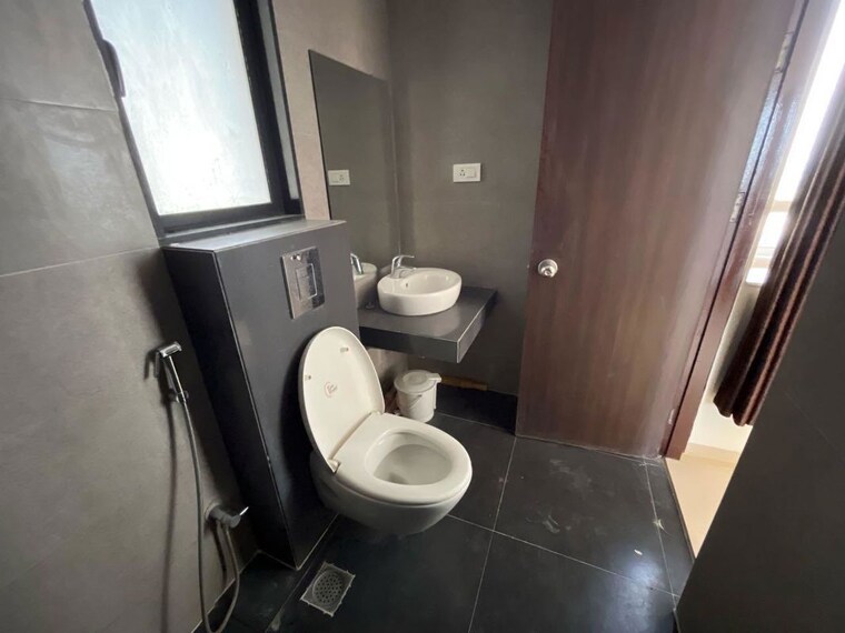 Washroom, lodha-aurum-grande 3 Bedroom 1129 Sq.Ft. Apartment In Kanjurmarg East Mumbai 10465183
