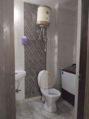 Bathroom in 1 BHK Builder Floor at Neb Sarai – for Rent