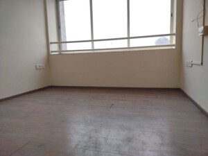 Room in 3 BHK Apartment at Lodha Aurum Grande, Kanjurmarg East – for Rent