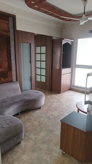 1.5 BHK Apartment For Rent in Godrej Emerald, Ghodbunder Road