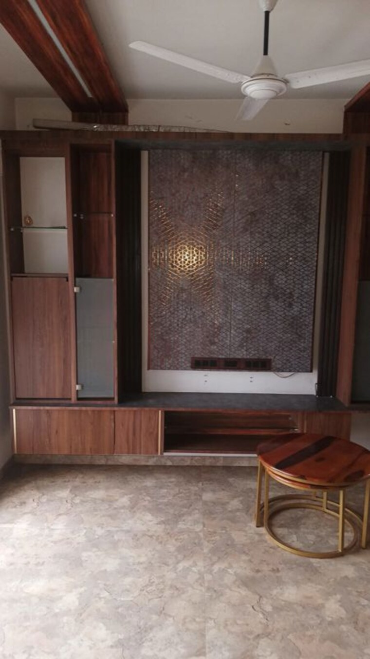 Room, godrej-emerald 1.5 Bedroom 520 Sq.Ft. Apartment In Ghodbunder Road Thane 10465185