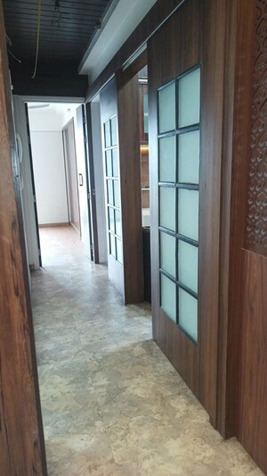 Room in 1.5 BHK Apartment at Godrej Emerald, Ghodbunder Road – for Rent