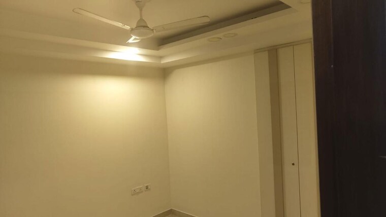 Room, greater kailash ii 4 Bedroom 300 Sq.Ft. Builder Floor In Greater Kailash ii Delhi 10465231