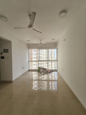Room in 1.5 BHK Apartment at Runwal Forests, Kanjurmarg West – for Rent