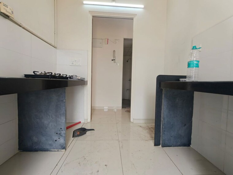 Kitchen, godrej-emerald 1.5 Bedroom 650 Sq.Ft. Apartment In Ghodbunder Road Thane 10465229