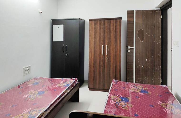 Bedroom, navpada Pg For Boys In Navpada 10465239