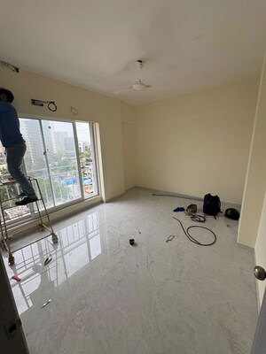 Room in 2 BHK Apartment at Shivam Classic Apartment, Chembur – for Rent