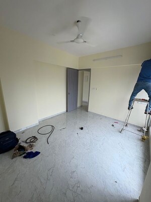 Room in 2 BHK Apartment at Shivam Classic Apartment, Chembur – for Rent