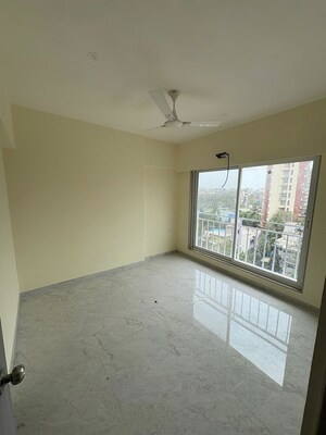 Room in 2 BHK Apartment at Shivam Classic Apartment, Chembur – for Rent