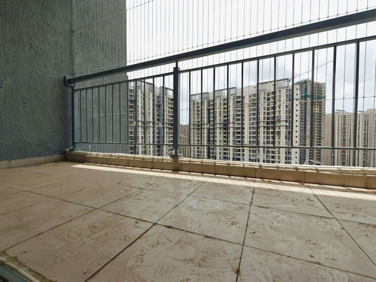 Balcony, godrej-emerald 3 Bedroom 1044 Sq.Ft. Apartment In Ghodbunder Road Thane 10465267