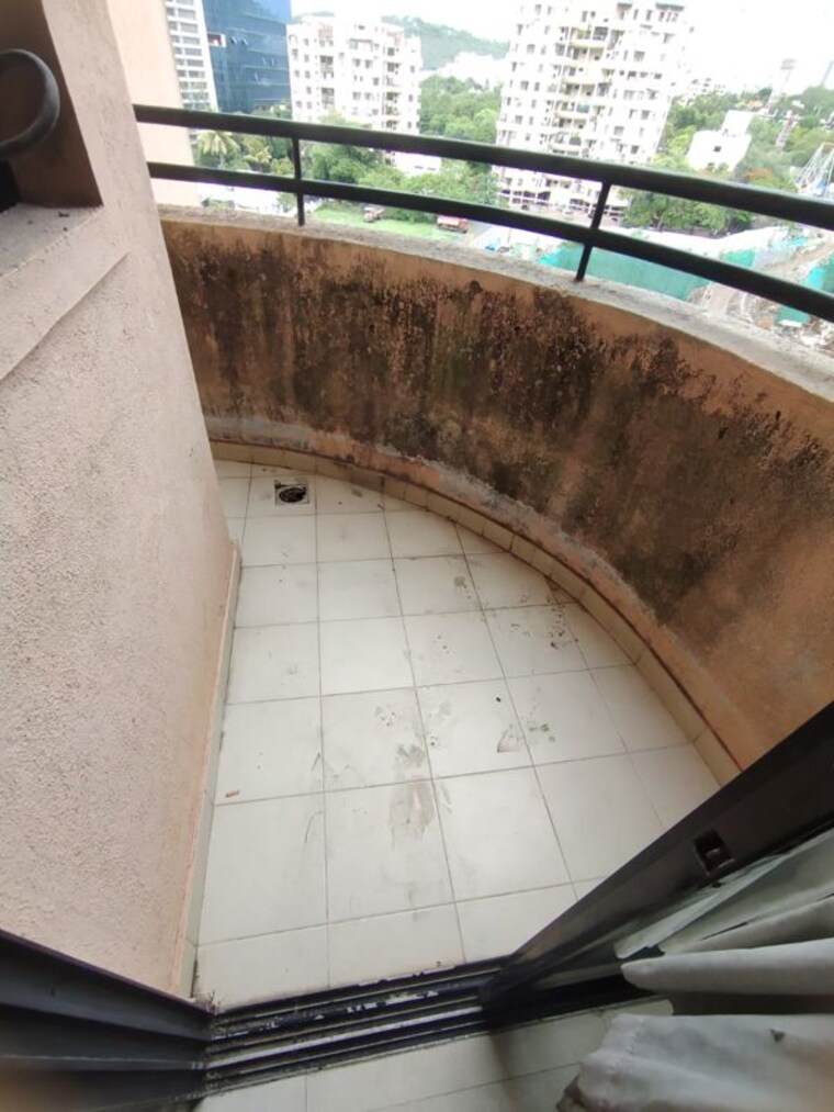 Balcony, kumar-shantiniketan-phase-1 3 Bedroom 1500 Sq.Ft. Apartment In Pashan Pune 10465276