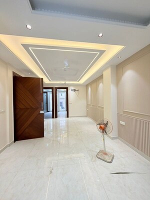 3 BHK Builder Floor For Sale in Sainik Colony