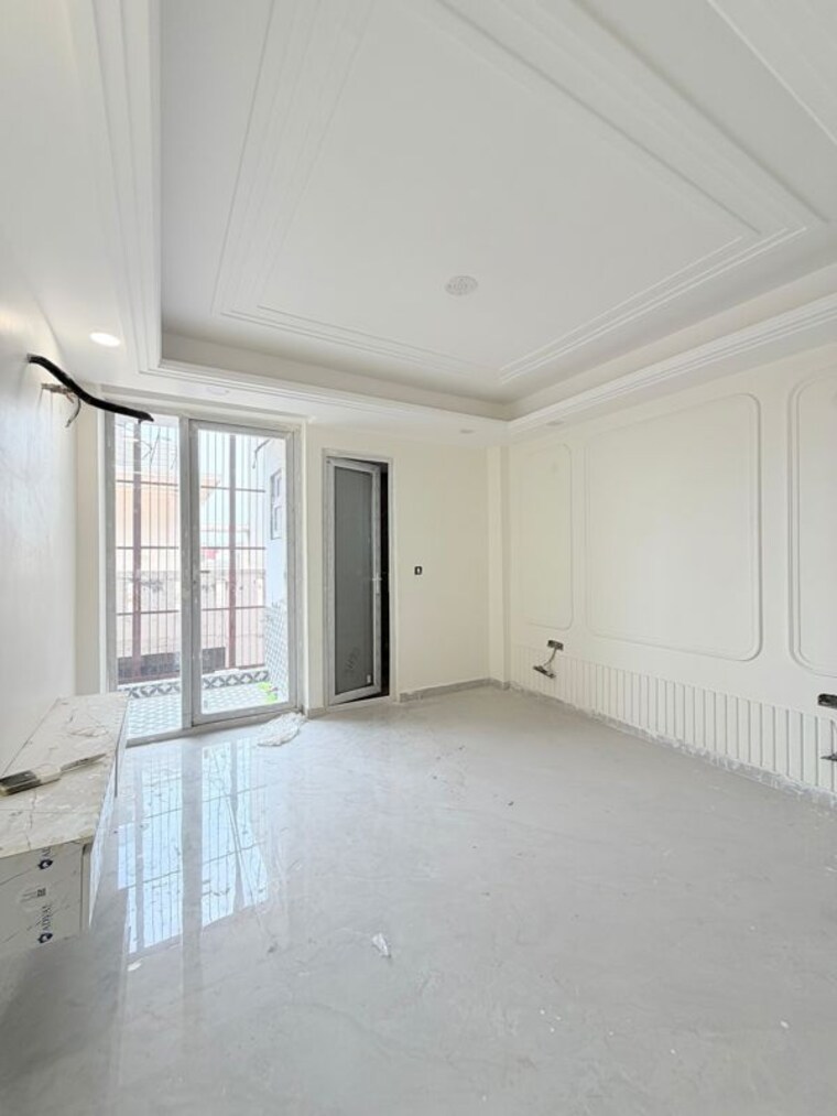 Room, sainik colony 3 Bedroom 166 Sq.Yd. Builder Floor In Sainik Colony Faridabad 10465275