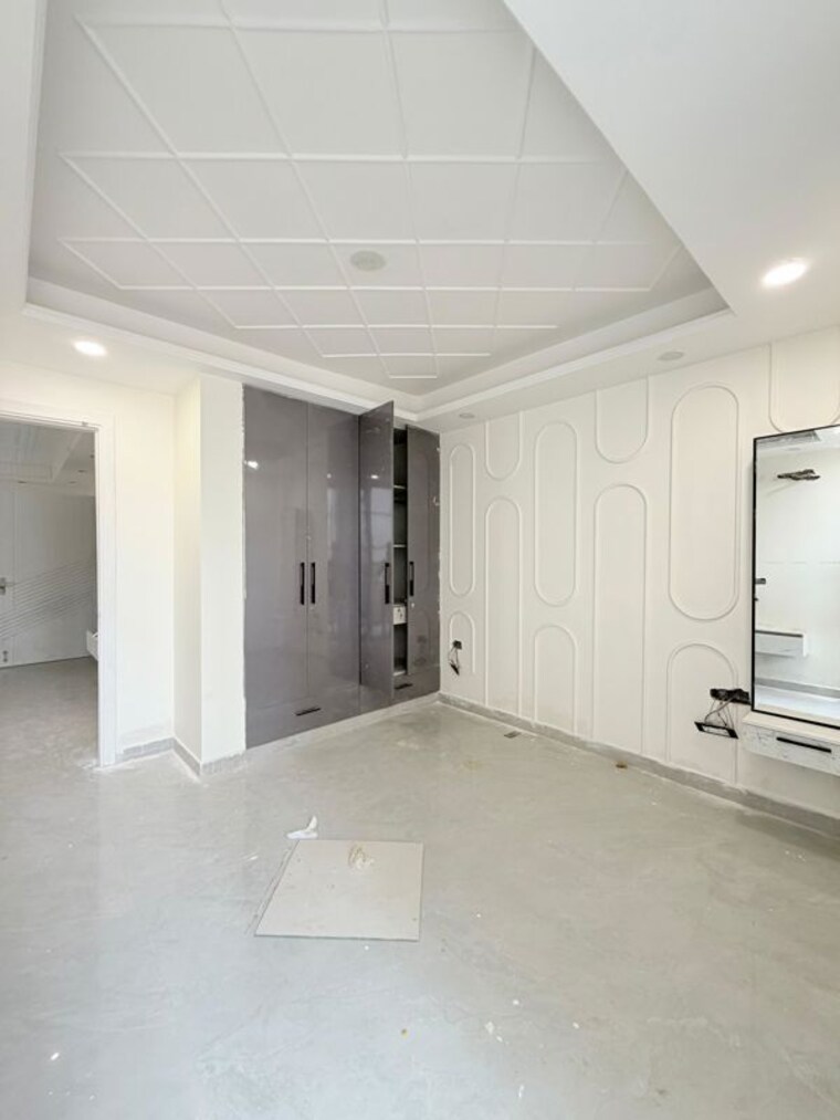 undefined, sainik colony 3 Bedroom 166 Sq.Yd. Builder Floor In Sainik Colony Faridabad 10465275