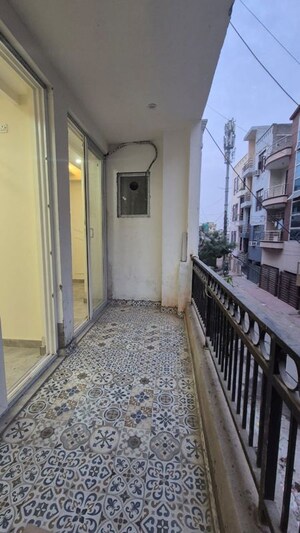 Balcony in 3 BHK Builder Floor at Sainik Colony – for Sale