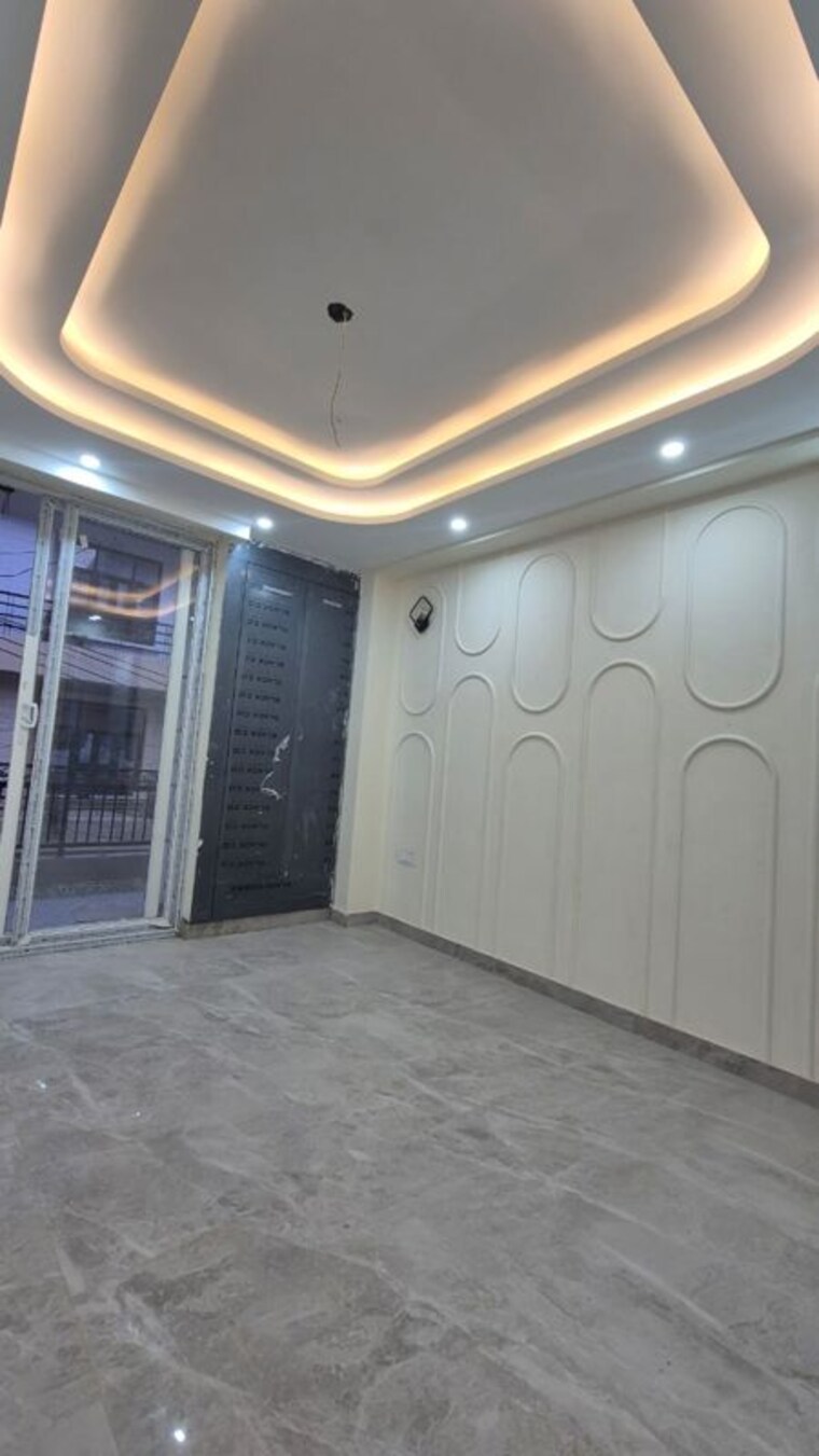 undefined, sainik colony 3 Bedroom 153 Sq.Yd. Builder Floor In Sainik Colony Faridabad 10464654