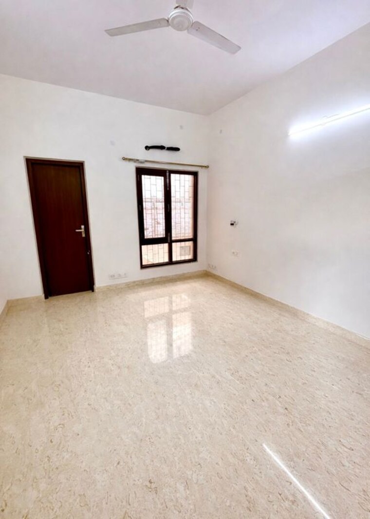 Room, vasant kunj 2 Bedroom 1400 Sq.Ft. Villa In Vasant Kunj Delhi 10465288
