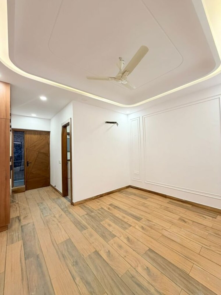 Room, achievers-grand-avenue 3 Bedroom 250 Sq.Yd. Builder Floor In Sector 49 Faridabad 10465286