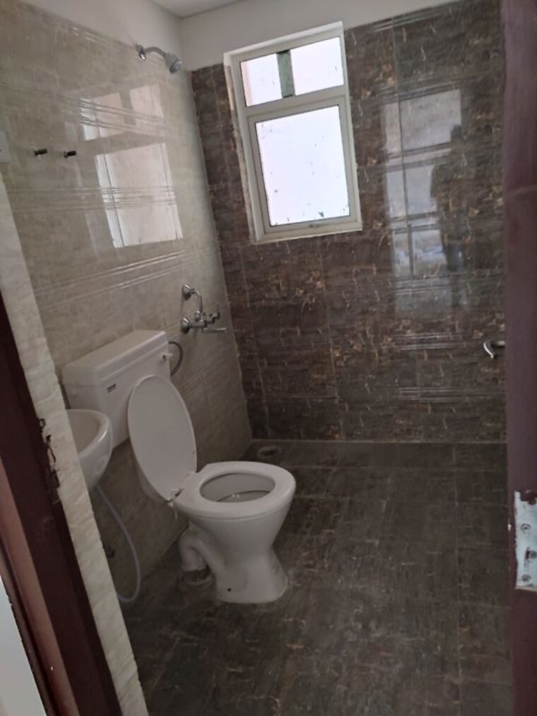 Bathroom, excella-kutumb 2 Bedroom 1150 Sq.Ft. Apartment In Sultanpur Road Lucknow 10465295