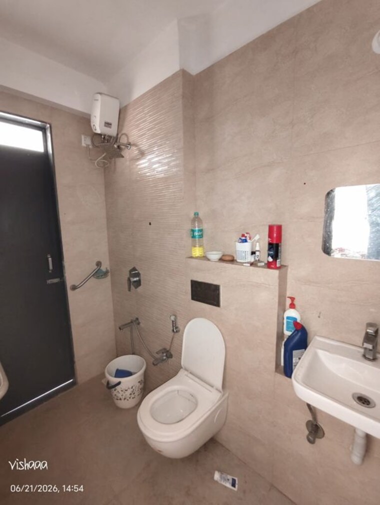 Bathroom, jvm-tiara 2 Bedroom 700 Sq.Ft. Apartment In Thane West Thane 10465297