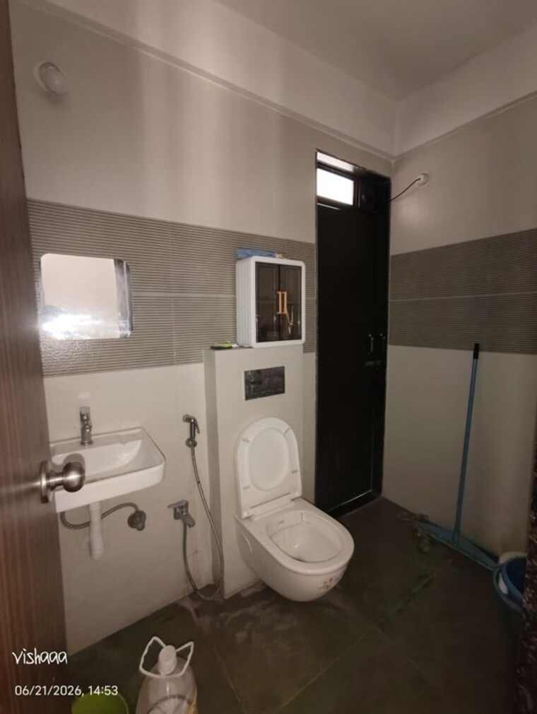 Bathroom, jvm-tiara 2 Bedroom 700 Sq.Ft. Apartment In Thane West Thane 10465297