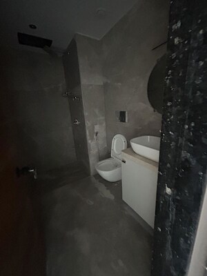 Bathroom in 4 BHK Apartment at Lodha The Park, Worli – for Rent
